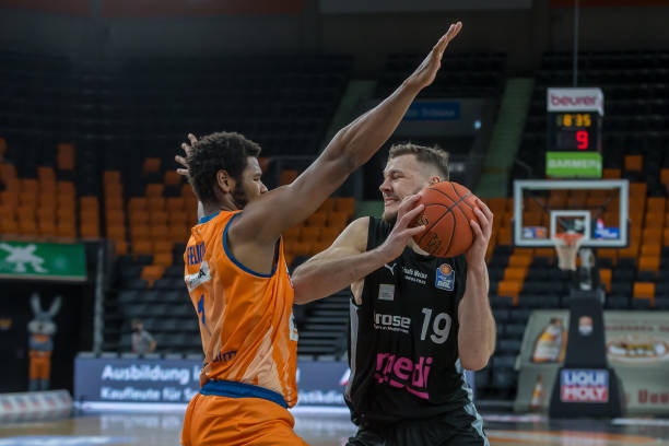 3段输出触 3段输出触